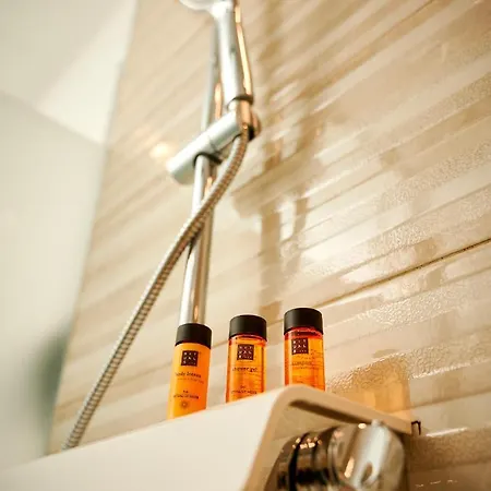 Ziggy Star In Diocletian Palace Gasthof Split