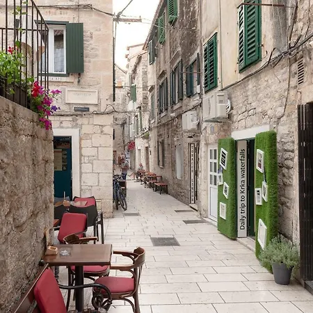 Ziggy Star In Diocletian Palace Guest house 3*