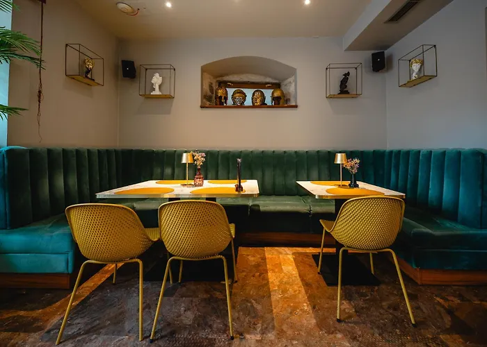 Ziggy Star In Diocletian Palace 3* Split