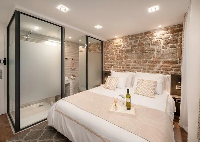 Ziggy Star In Diocletian Palace Guest house Split